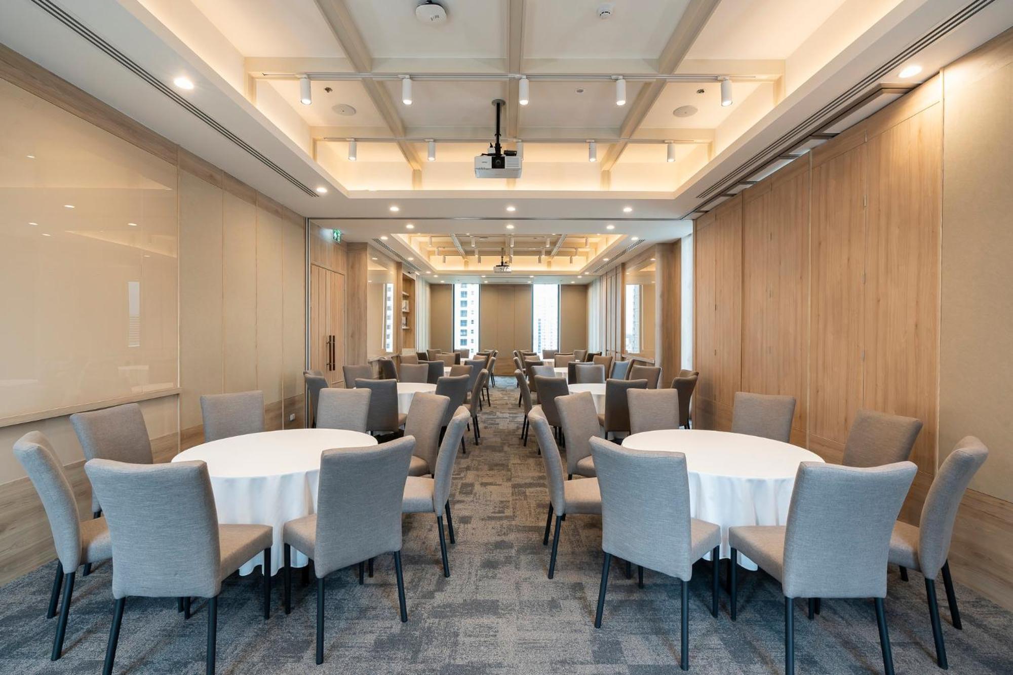Staybridge Suites Bangkok Sukhumvit By Ihg Esterno foto
