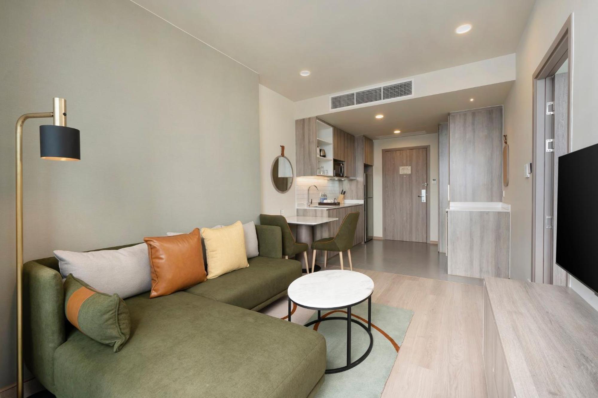 Staybridge Suites Bangkok Sukhumvit By Ihg Esterno foto