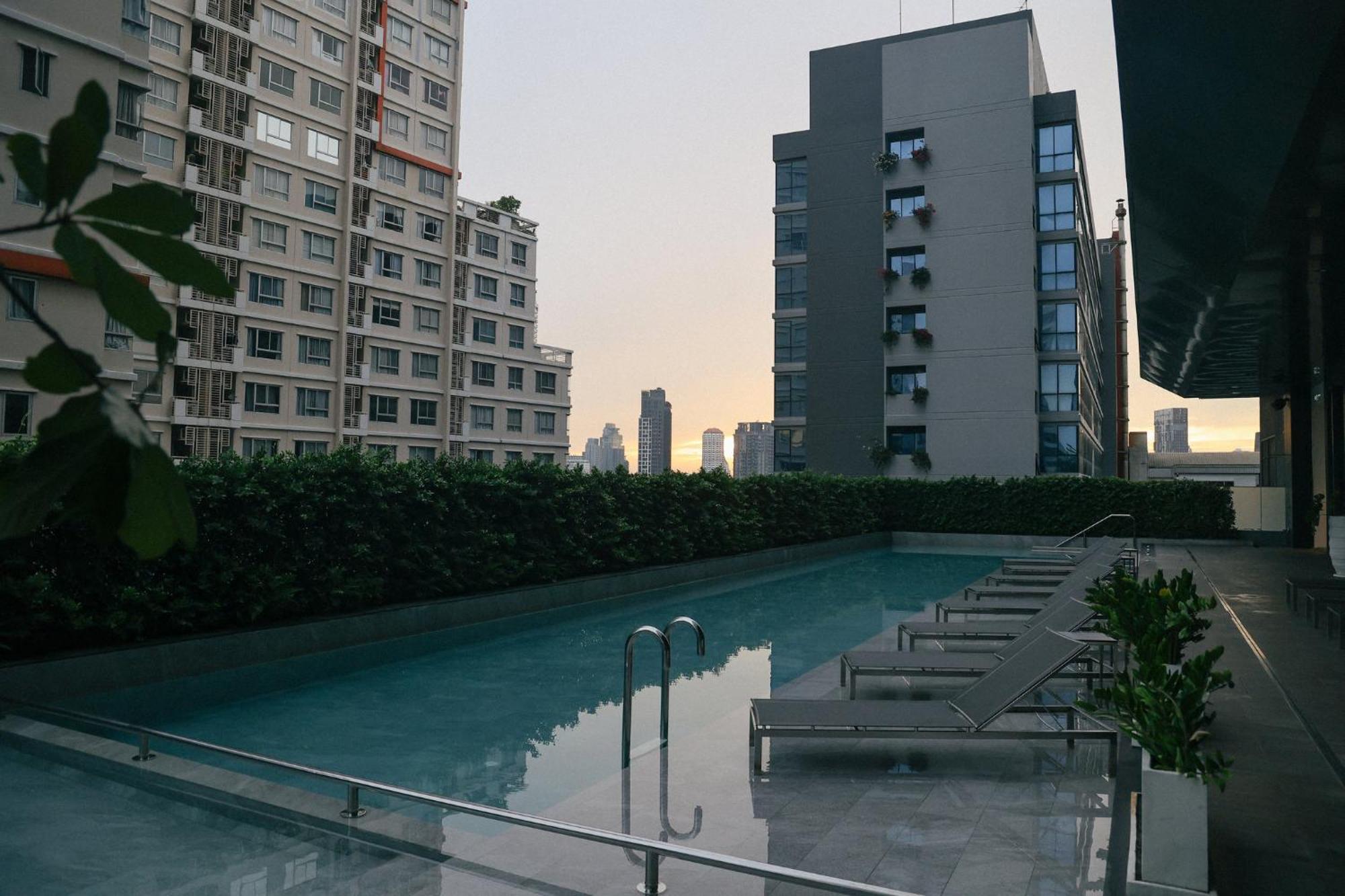 Staybridge Suites Bangkok Sukhumvit By Ihg Esterno foto