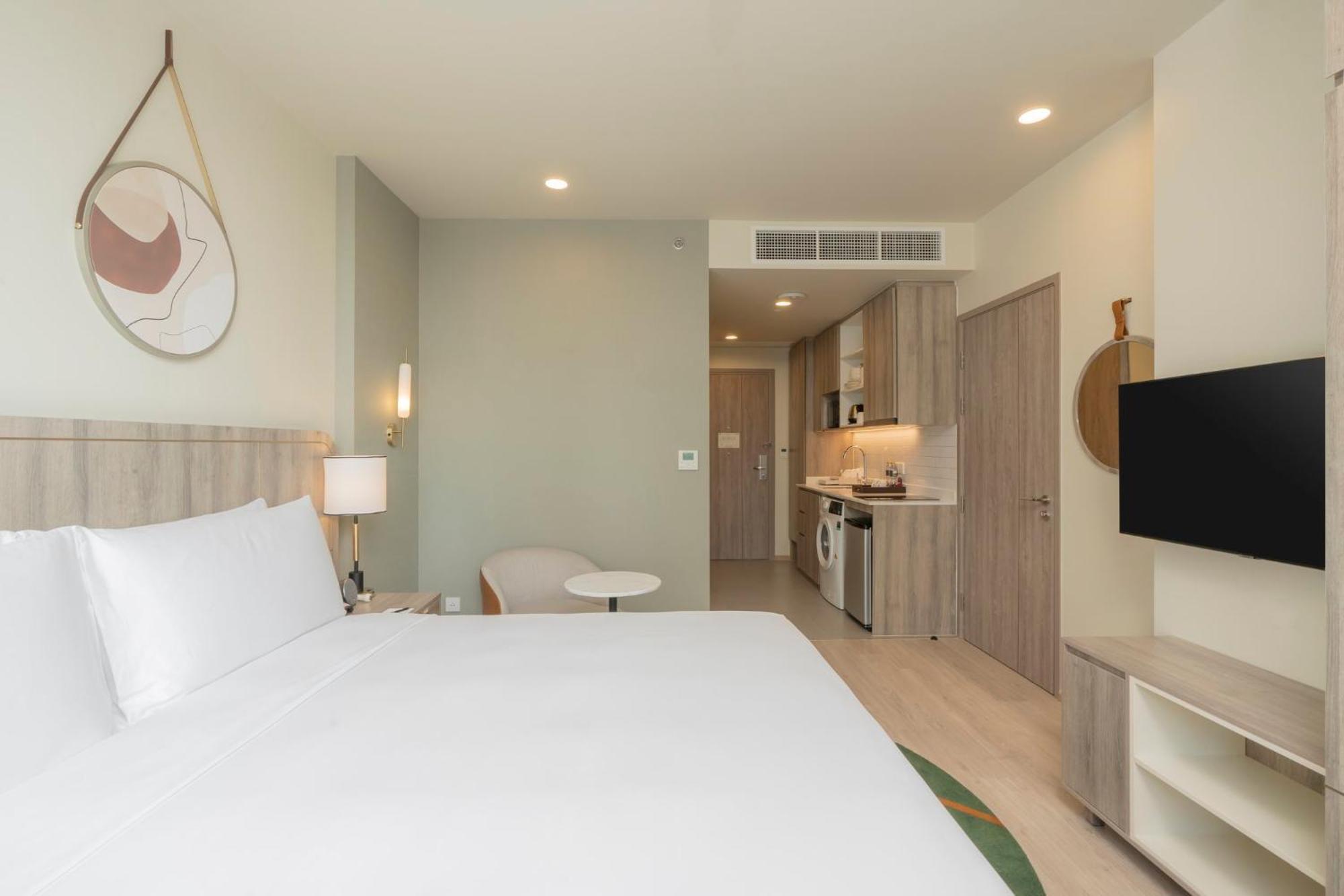 Staybridge Suites Bangkok Sukhumvit By Ihg Esterno foto