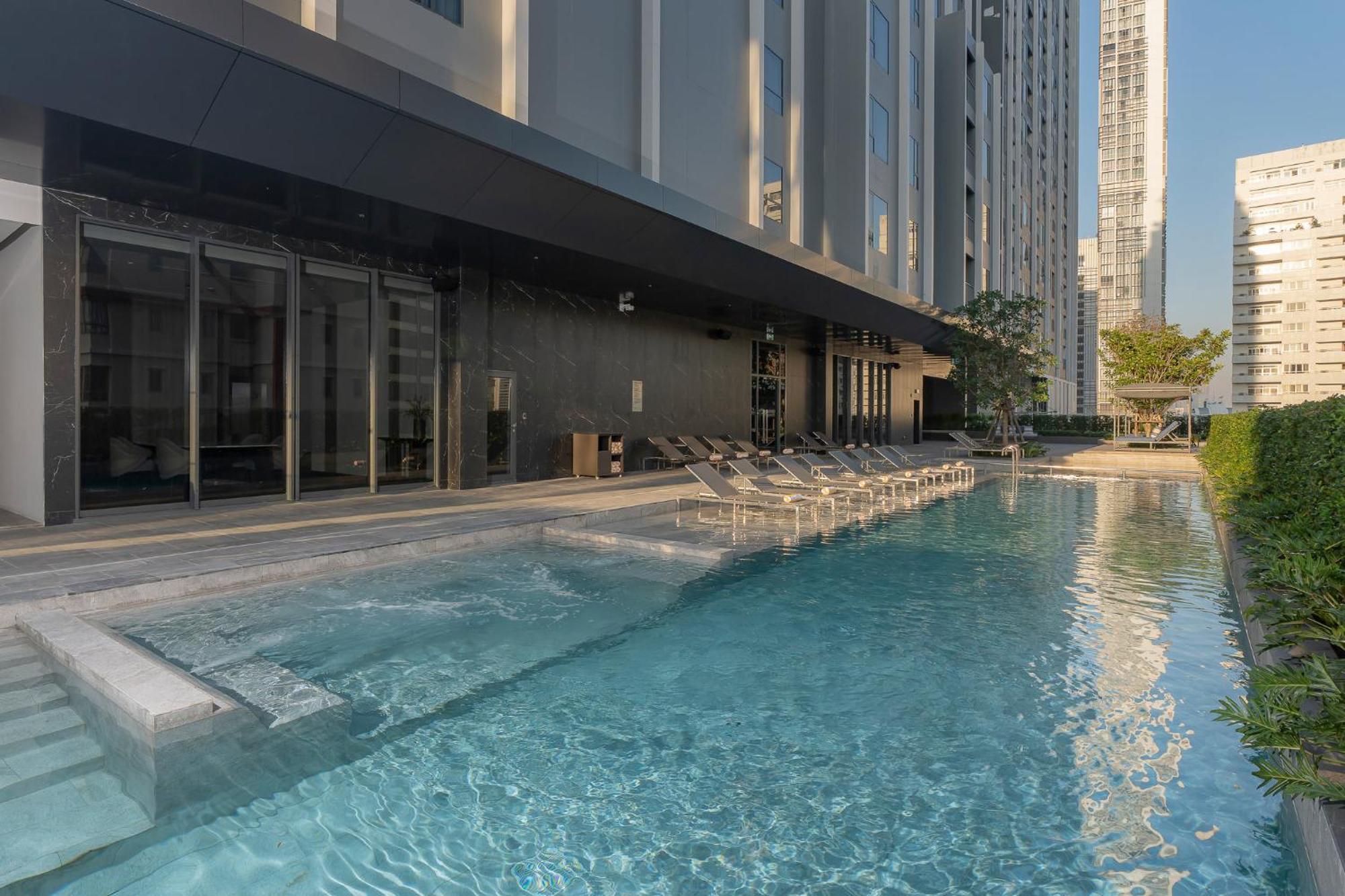 Staybridge Suites Bangkok Sukhumvit By Ihg Esterno foto